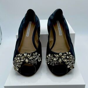 Authentic Verag Wang Lavender Embellished Ballet Flats